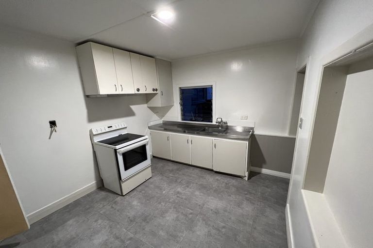 Photo of property in 6 Brighton Terrace, Murrays Bay, Auckland, 0630