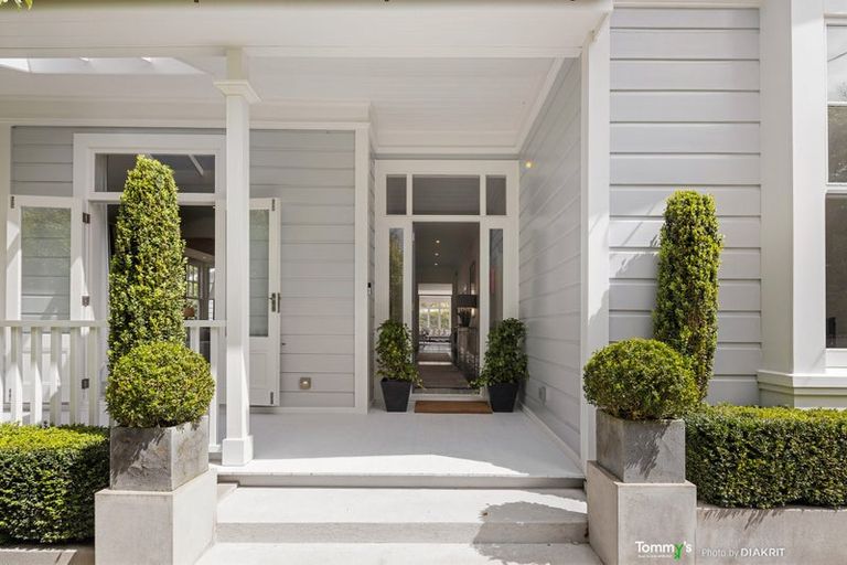 Photo of property in 17b Homewood Avenue, Karori, Wellington, 6012