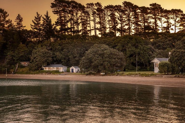 Photo of property in 136 Cowes Bay Road, Waiheke Island, 1971