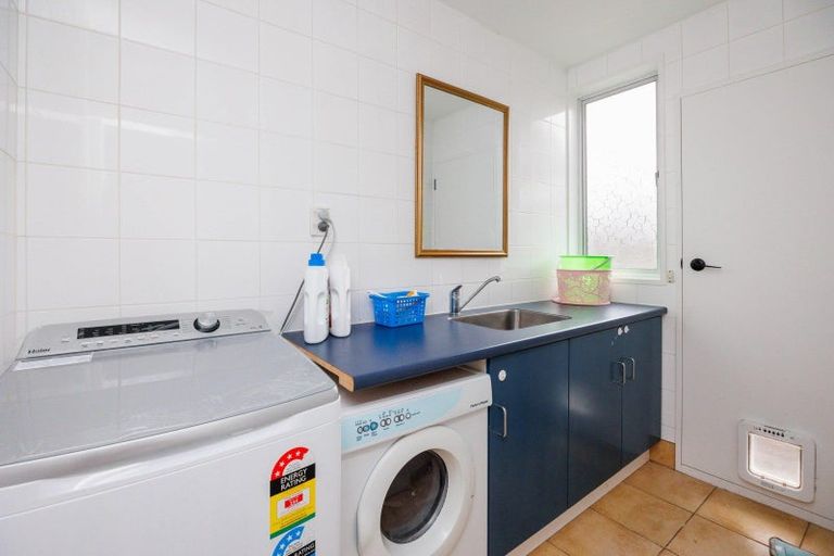 Photo of property in 30 Terry Crescent, Milson, Palmerston North, 4414