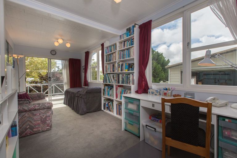 Photo of property in 4 De Thiery Place, Pakuranga Heights, Auckland, 2010