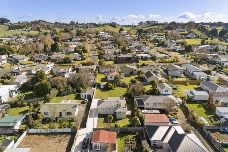Photo of property in 84 Lethbridge Street, Feilding, 4702