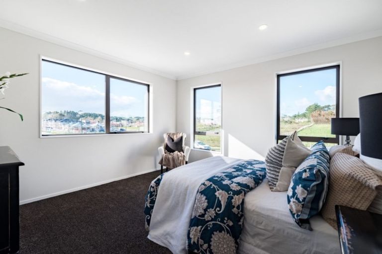 Photo of property in 17 Mcquoids Road, Flat Bush, Auckland, 2019