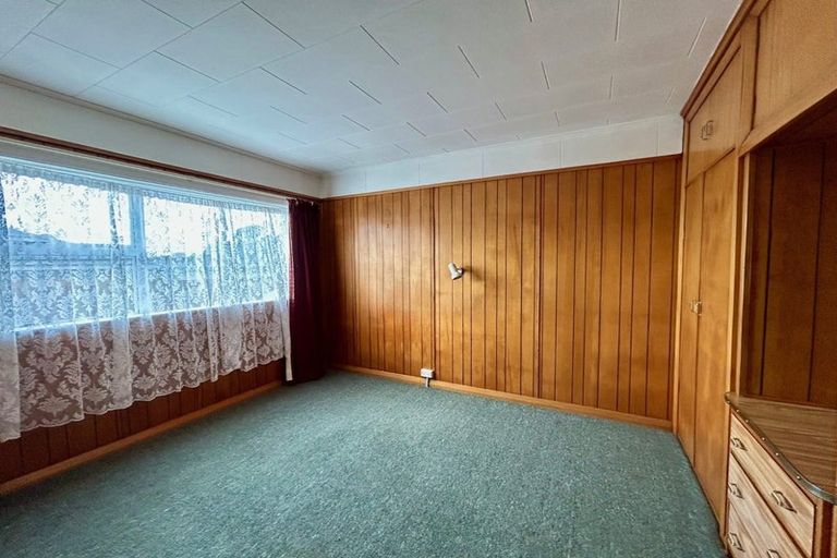 Photo of property in 48 Peel Street, Westport, 7825