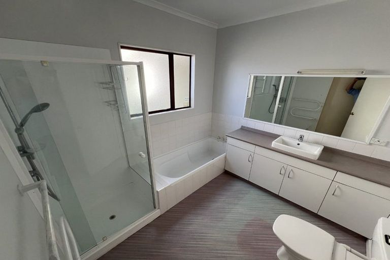 Photo of property in 1/205 Wilton Road, Wilton, Wellington, 6012