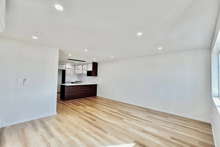 Photo of property in 2/36 Halsey Road, Manurewa, Auckland, 2102