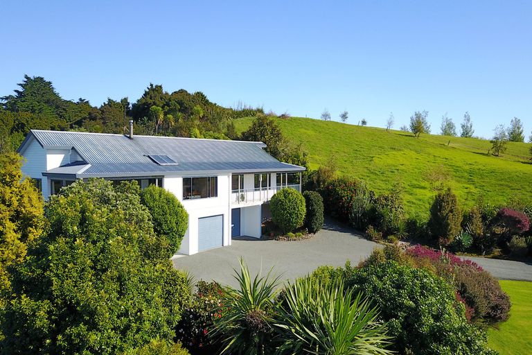 Photo of property in 365 Oneriri Road, Kaiwaka, 0573