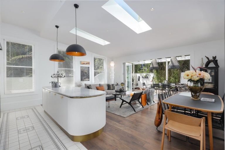 Photo of property in 28 Nile Street, Nelson, 7010