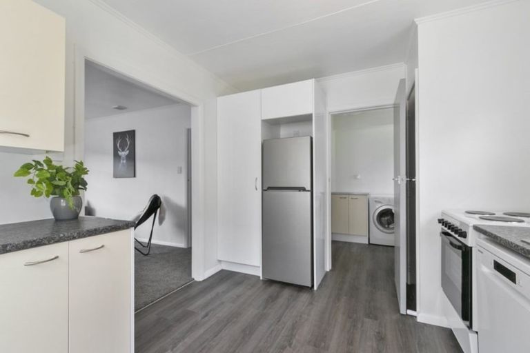 Photo of property in 195 Wellington Road, Wainuiomata, Lower Hutt, 5014