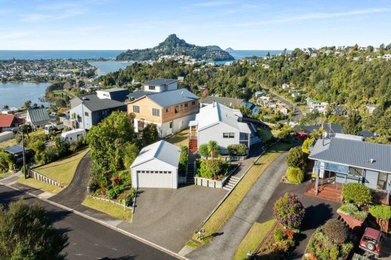 Photo of property in 18 Hinemoa Terrace, Tairua, 3508