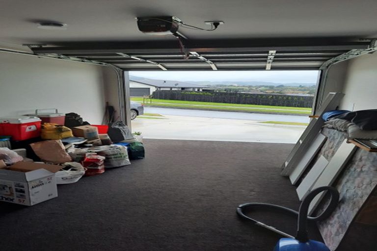 Photo of property in 6 Ulcoats Lane, Pokeno, 2402