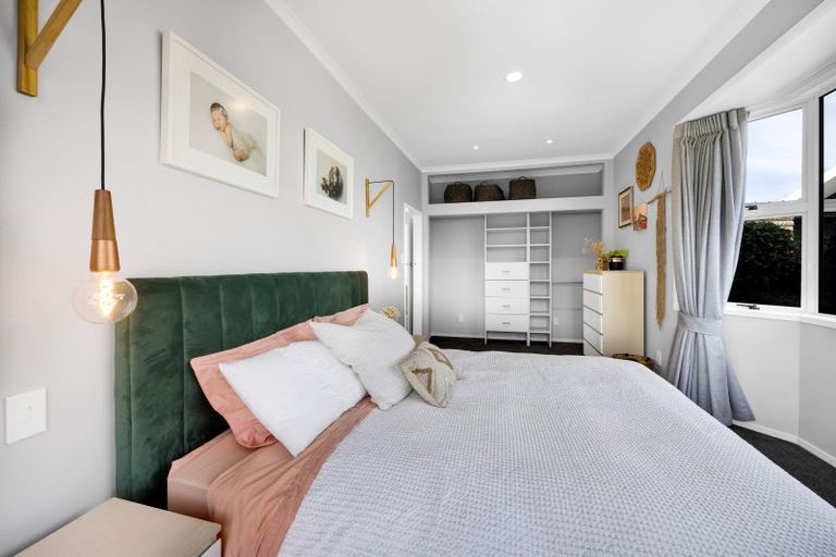 Photo of property in 143 Mangorei Road, Merrilands, New Plymouth, 4312