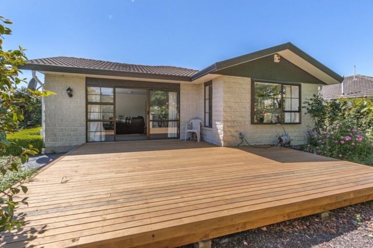 Photo of property in 44 Westmont Street, Ilam, Christchurch, 8041