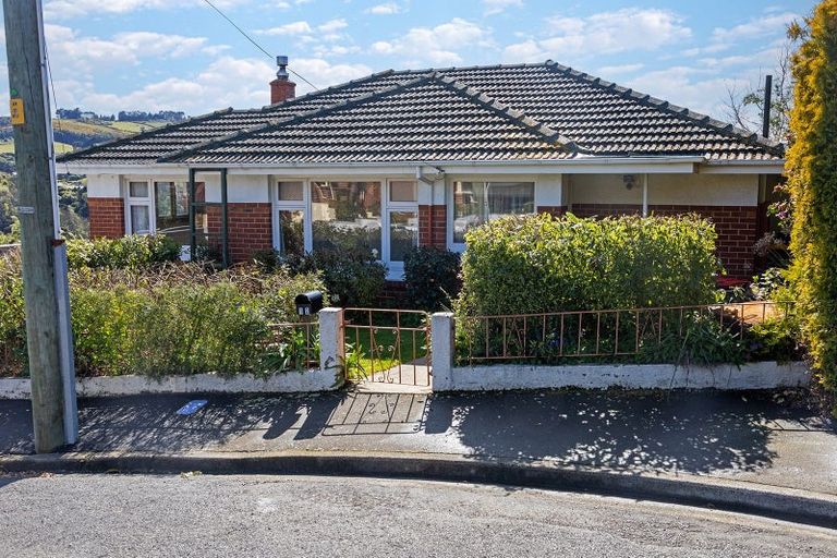 Photo of property in 12 Cairnhill Street, Maori Hill, Dunedin, 9010