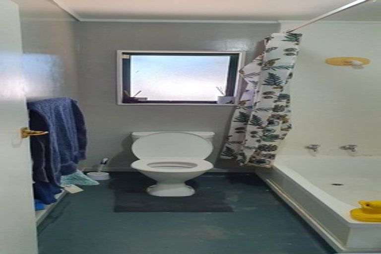 Photo of property in 4/25 Solveig Place, Randwick Park, Auckland, 2105