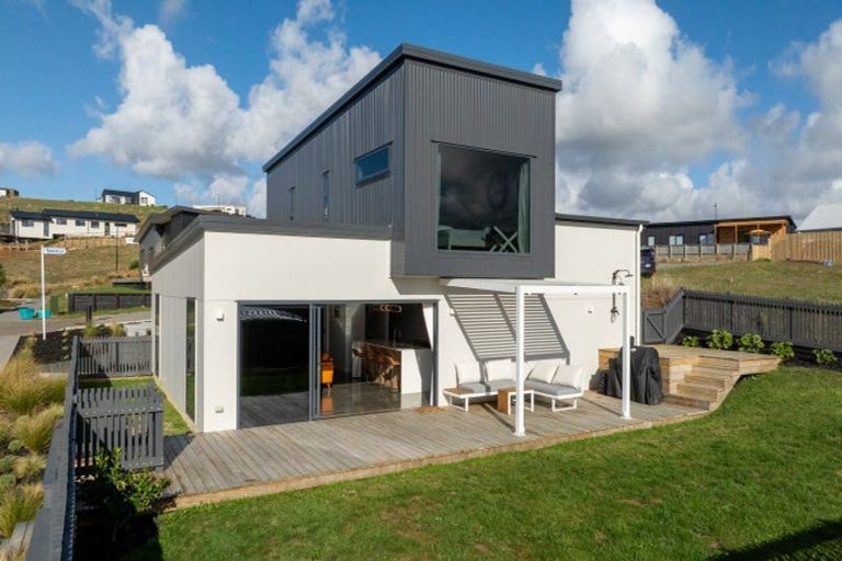 Photo of property in 2 Taeore Lane, Raglan, 3225