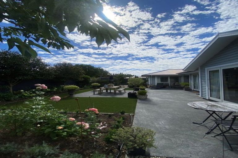 Photo of property in 1 Franklin Drive, Rangiora, 7400