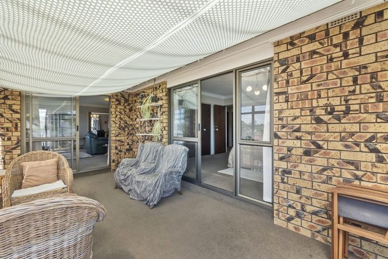 Photo of property in 23 Madill Road, St Andrews, Hamilton, 3200