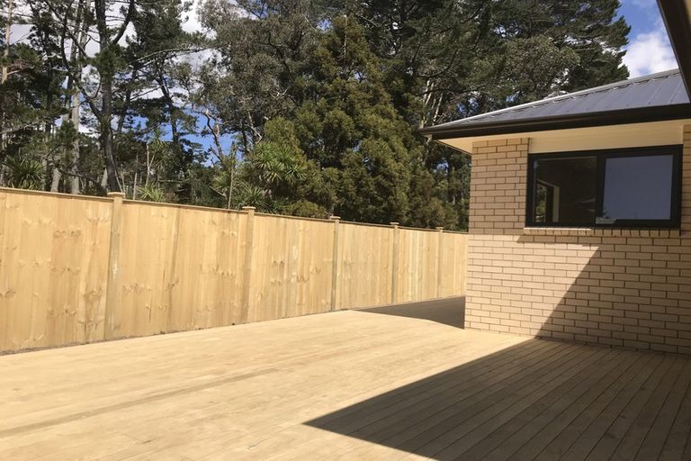 Photo of property in 26 Konoba Avenue, Kumeu, 0810