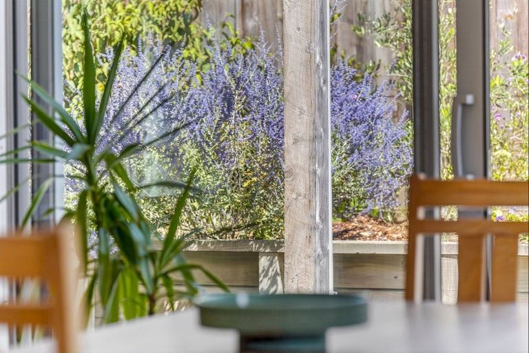 Photo of property in 22 Robrosa Street, Wanaka, 9305