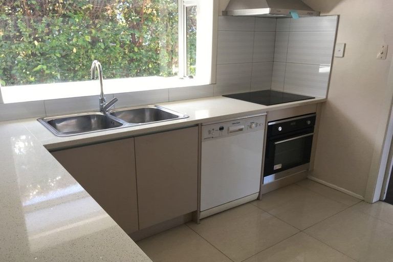 Photo of property in 1/34 Sycamore Drive, Sunnynook, Auckland, 0620