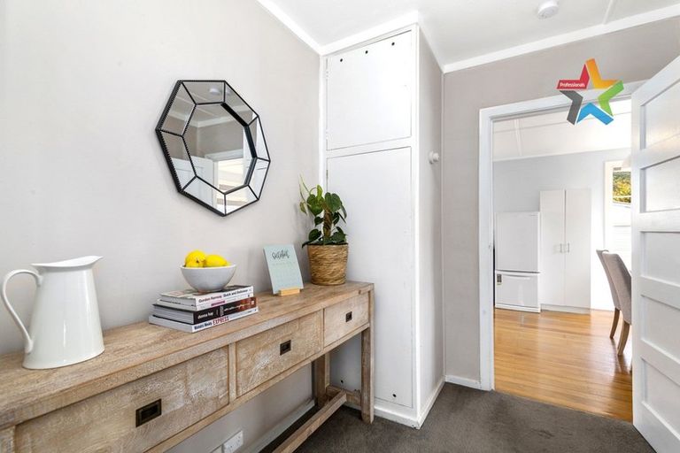 Photo of property in 16 Cleland Crescent, Naenae, Lower Hutt, 5011