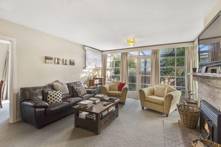 Photo of property in 153 Wairakei Road, Bryndwr, Christchurch, 8053