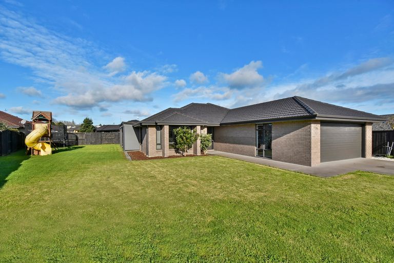 Photo of property in 14 Searle Drive, Patumahoe, Pukekohe, 2679