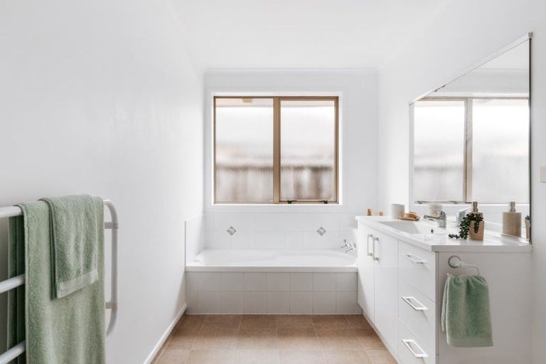 Photo of property in 31 Beachmere Place, Papamoa Beach, Papamoa, 3118