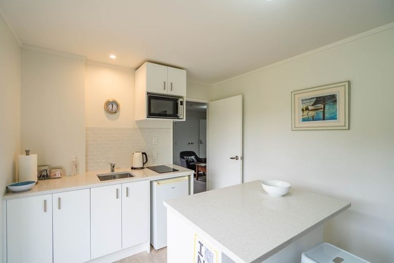 Photo of property in 279 Peka Peka Road, Peka Peka, Waikanae, 5391