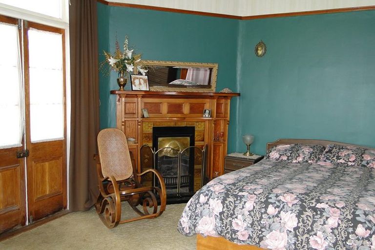 Photo of property in 148 Commercial Street, Takaka, 7110