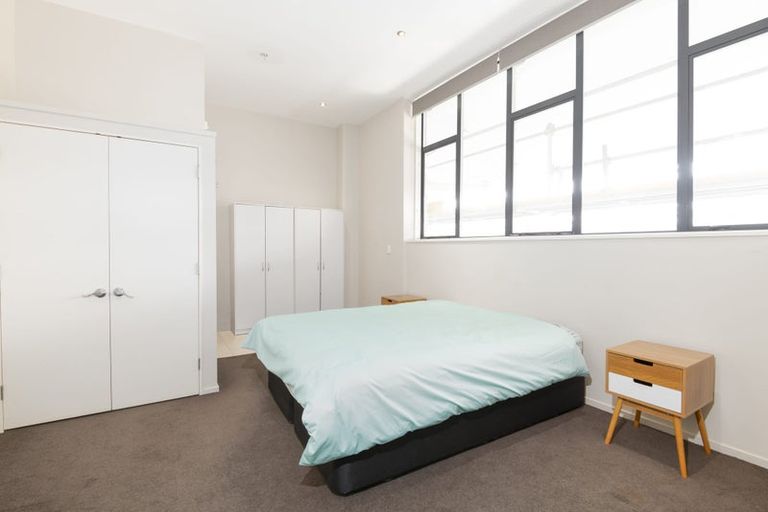 Photo of property in 103b Thorndon Quay, Pipitea, Wellington, 6011