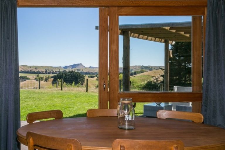 Photo of property in 800 Maraetotara Road, Maraetotara, Havelock North, 4294