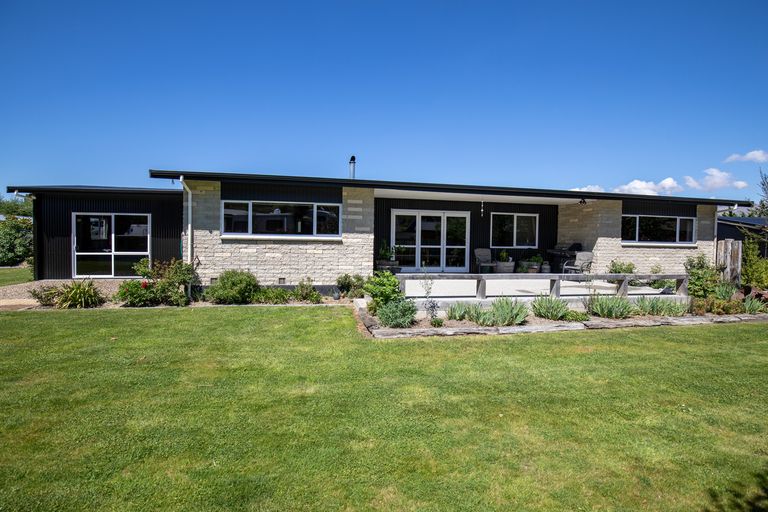 Photo of property in 114 Shields Street, Clyde, 9330