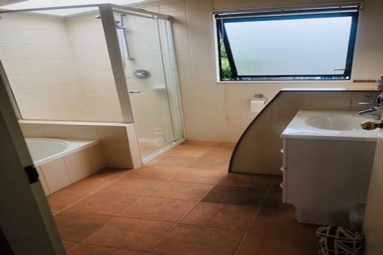 Photo of property in 5 Makora Road, Otaihanga, Paraparaumu, 5036