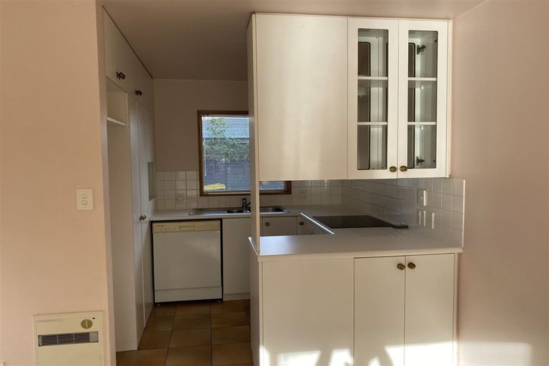 Photo of property in 10/38 Eversleigh Street, St Albans, Christchurch, 8014