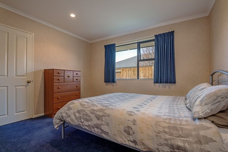 Photo of property in 42 Roberts Line, Kelvin Grove, Palmerston North, 4414