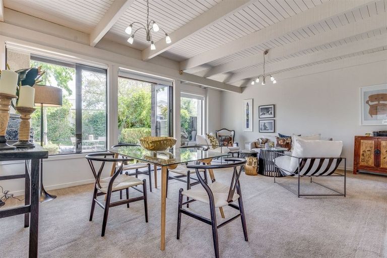 Photo of property in 1/52 Aikmans Road, Merivale, Christchurch, 8014