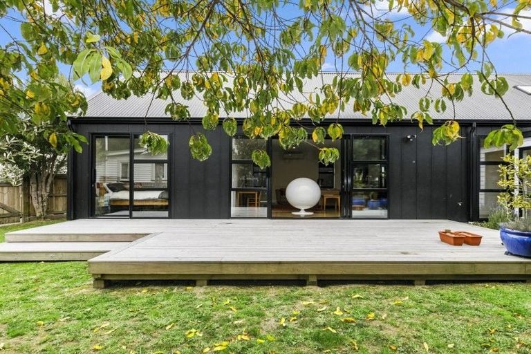 Photo of property in 43a Heretaunga Street, Petone, Lower Hutt, 5012