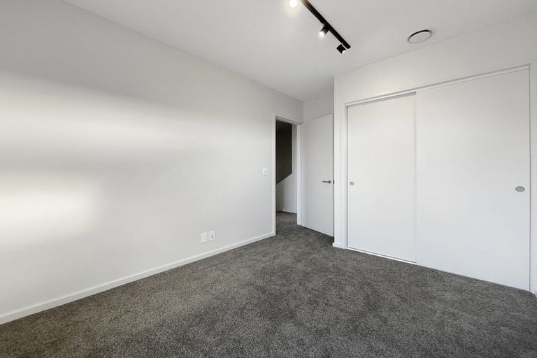 Photo of property in 4/149 Onepu Road, Lyall Bay, Wellington, 6022