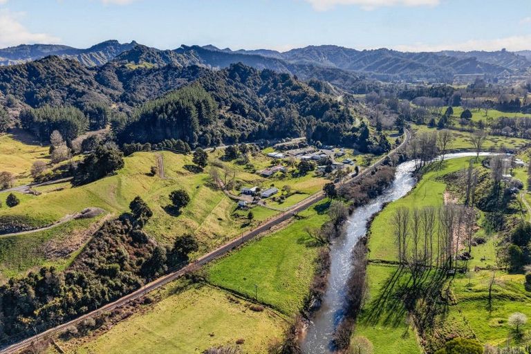 Photo of property in 6803 State Highway 4, Taumarunui, 3996