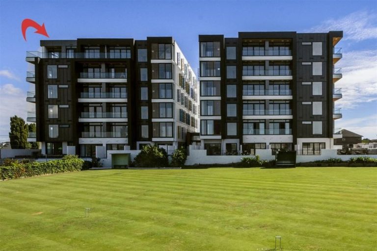 Photo of property in Frank Sargeson Apts, 506/80 Anzac Street, Takapuna, Auckland, 0622