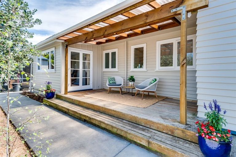 Photo of property in 702c Park Road South, Akina, Hastings, 4122