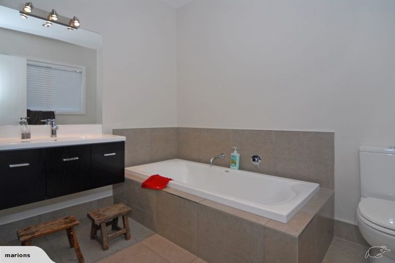 Photo of property in 103 Kent Terrace, Taradale, Napier, 4112