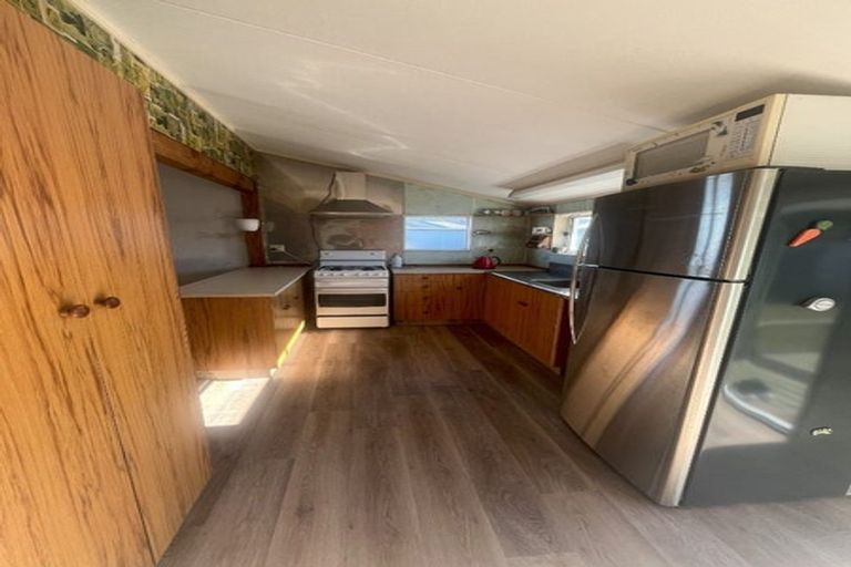 Photo of property in 5 Sanders Avenue, Westown, New Plymouth, 4310