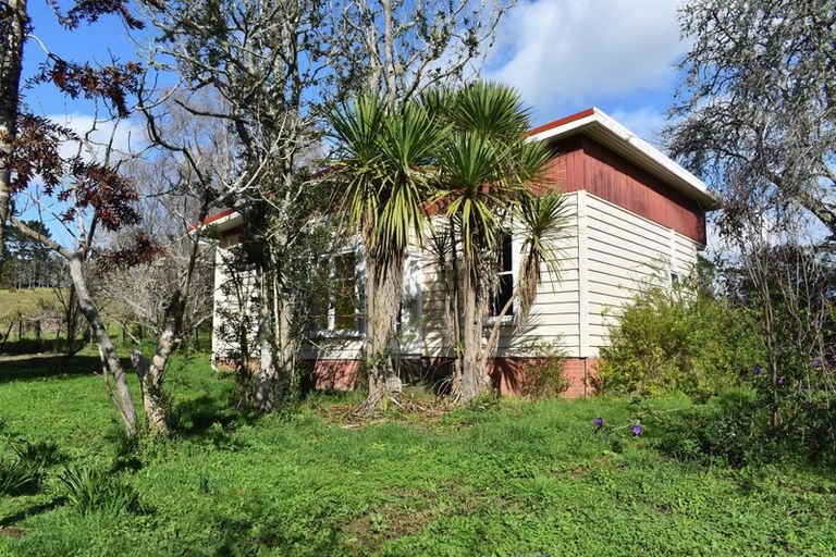 Photo of property in 6 Coulter Road, Swanson, Auckland, 0614