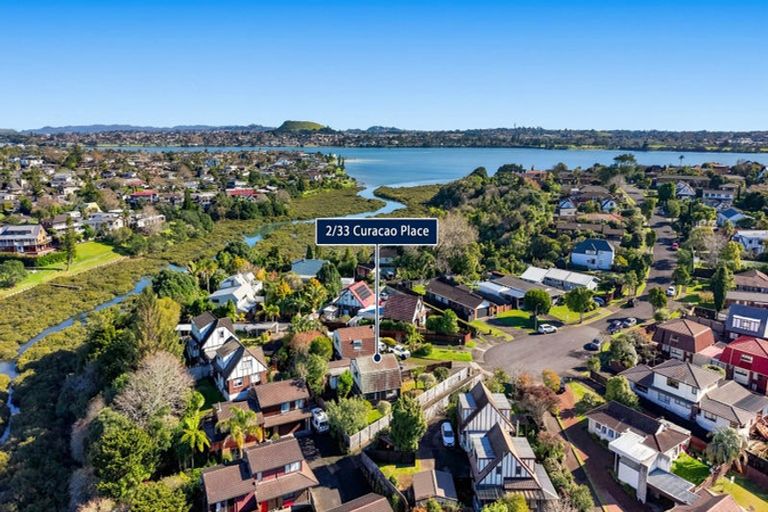 Photo of property in 2/33 Curacao Place, Half Moon Bay, Auckland, 2012