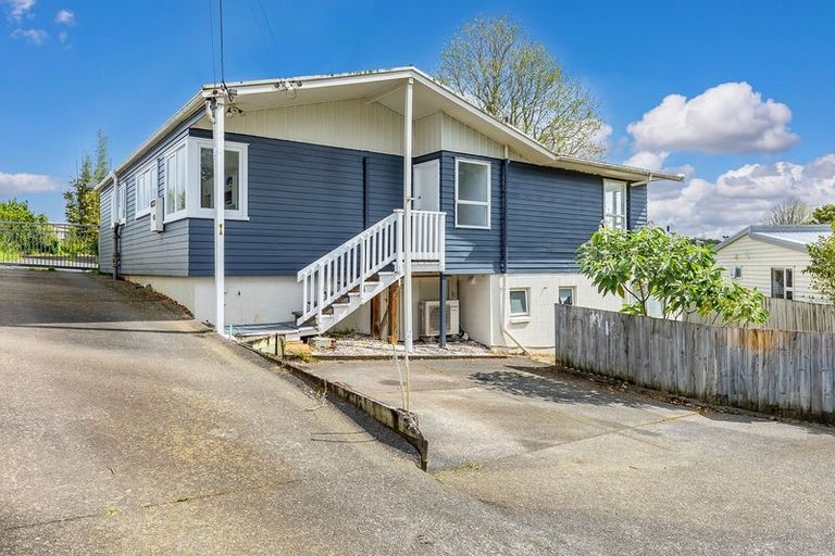 Photo of property in 9a Mackwood Place, Birkdale, Auckland, 0626