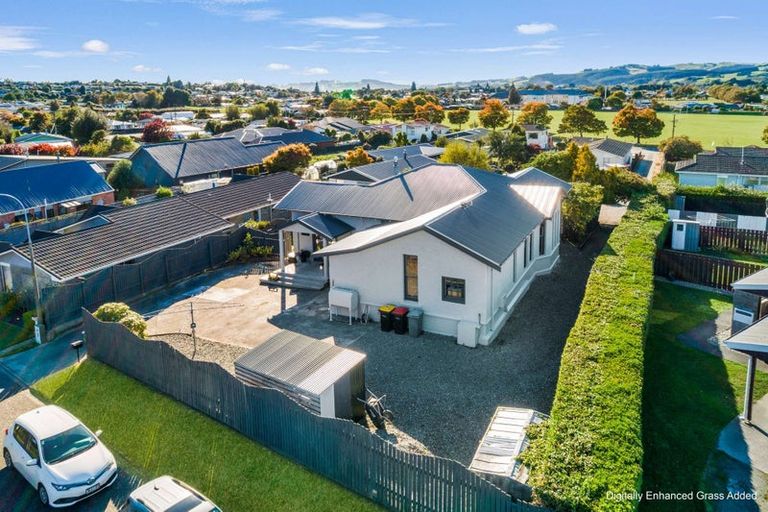 Photo of property in 6 Kerwood Place, Gore, 9710