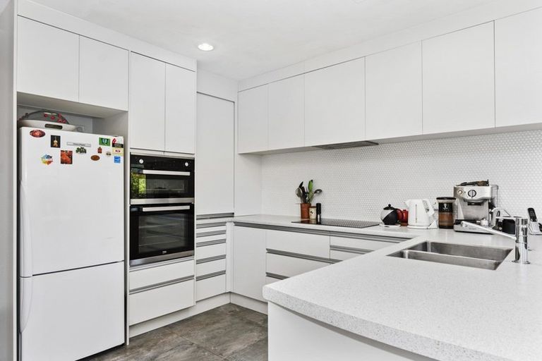 Photo of property in 21 Rosberg Place, Mount Maunganui, 3116